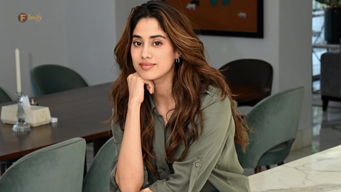 Janhvi Kapoor : Let's stop in the middle of that movie