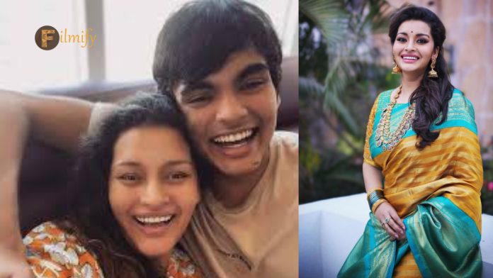 Renudesai: Akira's first movie.. Clarity with the post..!