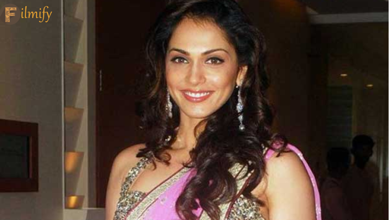 Isha Koppikar: The nag beauty who opened her mouth on the casting couch..!