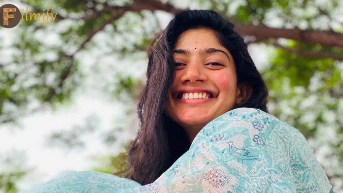 Sai Pallavi: Relationship with him for ten years.. Sai Pallavi gave a shock..!