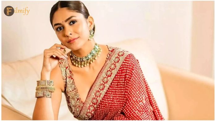 Mrunal Thakur: Mrunal Thakur finally fell in love.. Twitter post goes viral..!