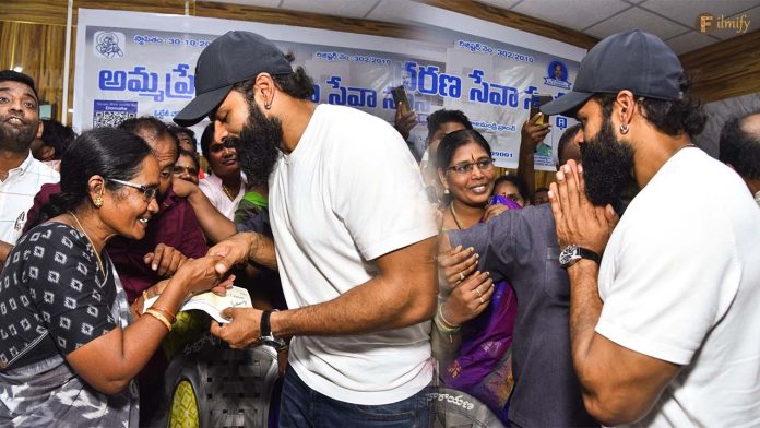 Sai Dharam Tej kept his promise... 2 lakhs aid to the orphanage