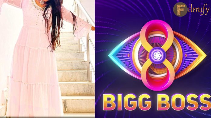 Hot beauty enters the Bigg Boss house.