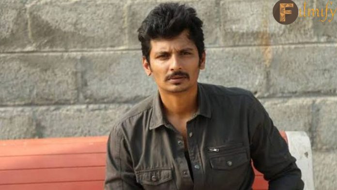 Hero Jiiva: Breaking news.. Hero Jiiva's car accident..