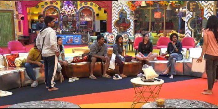 Contestants playing a double game in Bigg Boss .. fighting for food