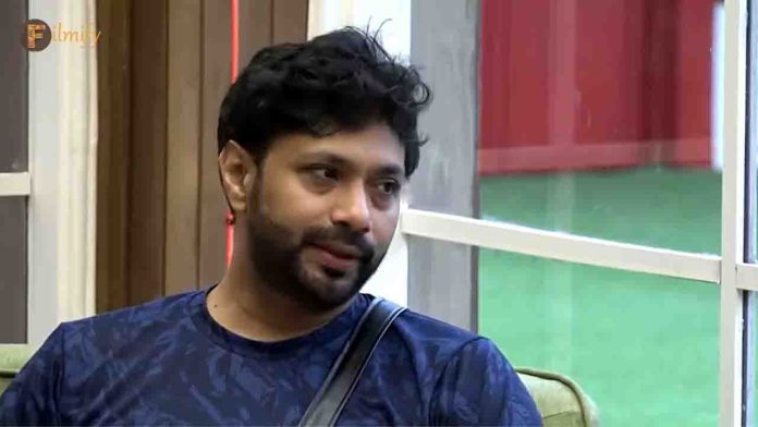 Aditya Om interesting comments about his son in Biggboss8 house